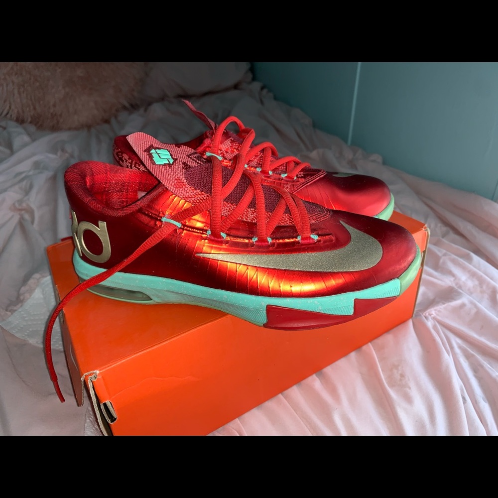 Nike KD 6 ‘Christmas’ GS 4y